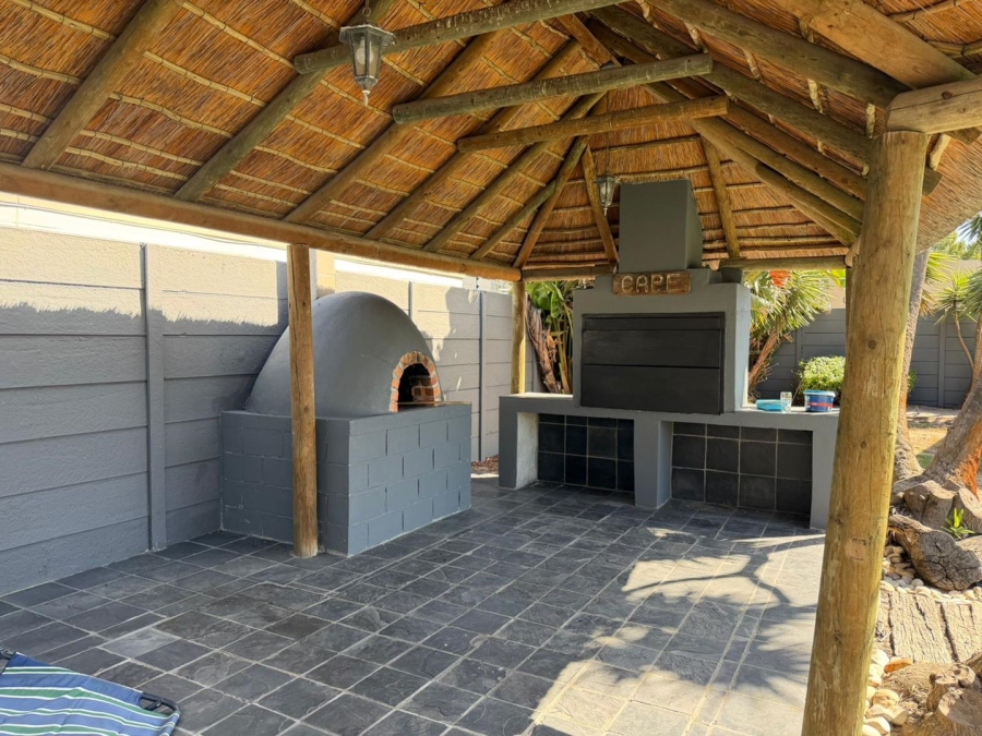 4 Bedroom Property for Sale in Milnerton Ridge Western Cape